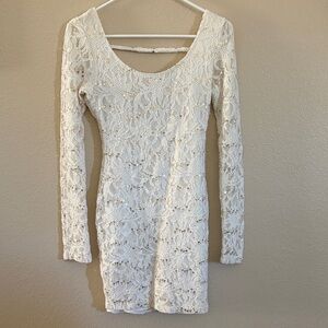 Elegant Lace Long Sleeve Dress in Cream